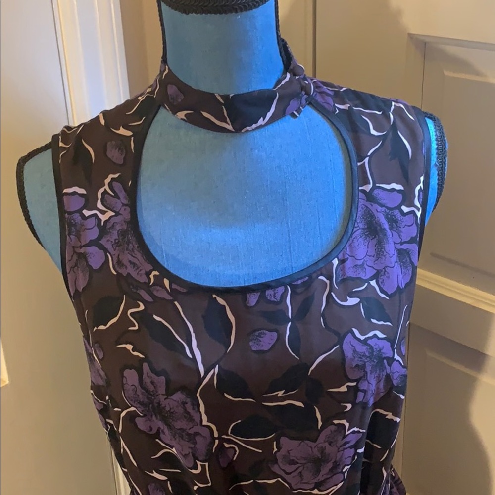 Pretty Sleeveless Dress